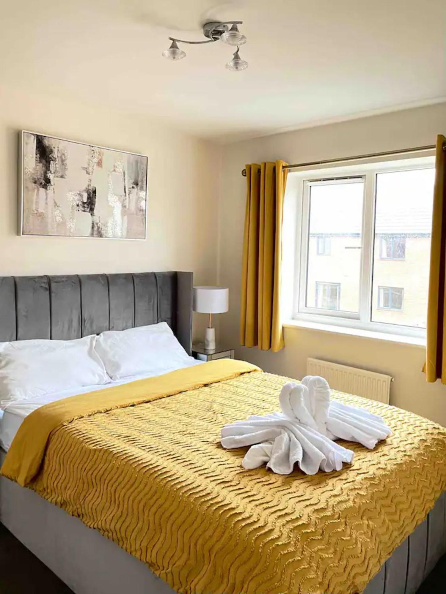 Stunning Private Room In A Home - Bathroom & Parking! Salford (Greater Manchester) Exterior foto